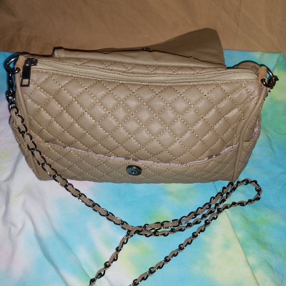 Tan studded shoulder bag - Picture 2 of 6